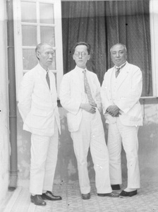 Three men, including Hu Hanmin