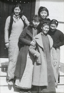 Five women, Pei-bai