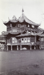 Huxinting ('The Willow Pattern Tea House'), Shanghai
