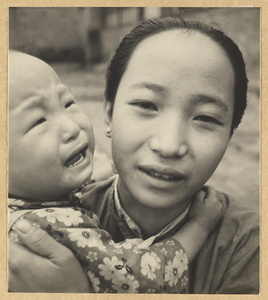 Woman and child at Chengde