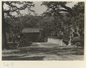 Bridge leading to a temple building at Da jue si