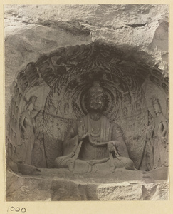 Cave 9 at Yun'gang showing Buddha and attendants