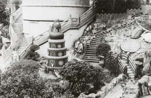 Pagoda and sculpture, Tiger Balm Garden, Hong Kong