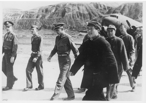 Mao Zedong (毛泽东) and Zhu De (朱德), with American military personel, near a Douglas C-47 Skytrain (Dakota), Yan'an (延安)