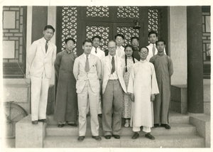 George Taylor, Michael Lindsay (林迈可), Chen Chi-t'ien, and students, Yenching University (燕京大學), Beijing (北京), 1939