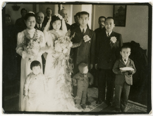 Bridesmaid, bride, groom and best man at Qi Enhao's wedding