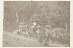 Bearers carrying sedan chair to Toa Bo, near Zhangpu, southern Fujian