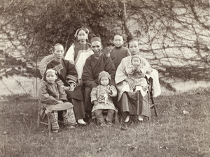 Pastor Gaw, of Zhangpu, and his family