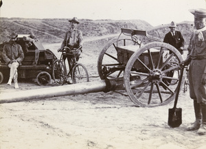 4"" naval gun, bicycle and soldiers, Tientsin