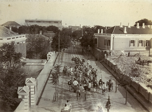 Allied soldiers, Victoria Road, Tianjin