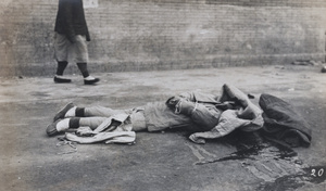 Body of executed looter, Peking 1912