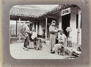 Itinerant barbers at work