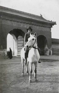 Ann Phipps at the Temple of Heaven, Peking