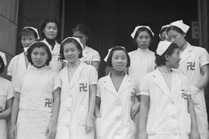 Hospital nurses, Shanghai