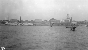 Steamship 'Tungting' (洞庭) in Hankow