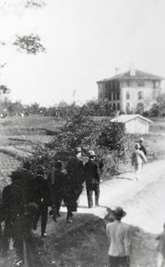 Sun Yat-sen and entourage walking towards Canton Christian College