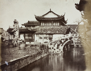 Huanlong Bridge (环龙桥) and pavilion, Yuyuan Garden (Tea Gardens), Shanghai